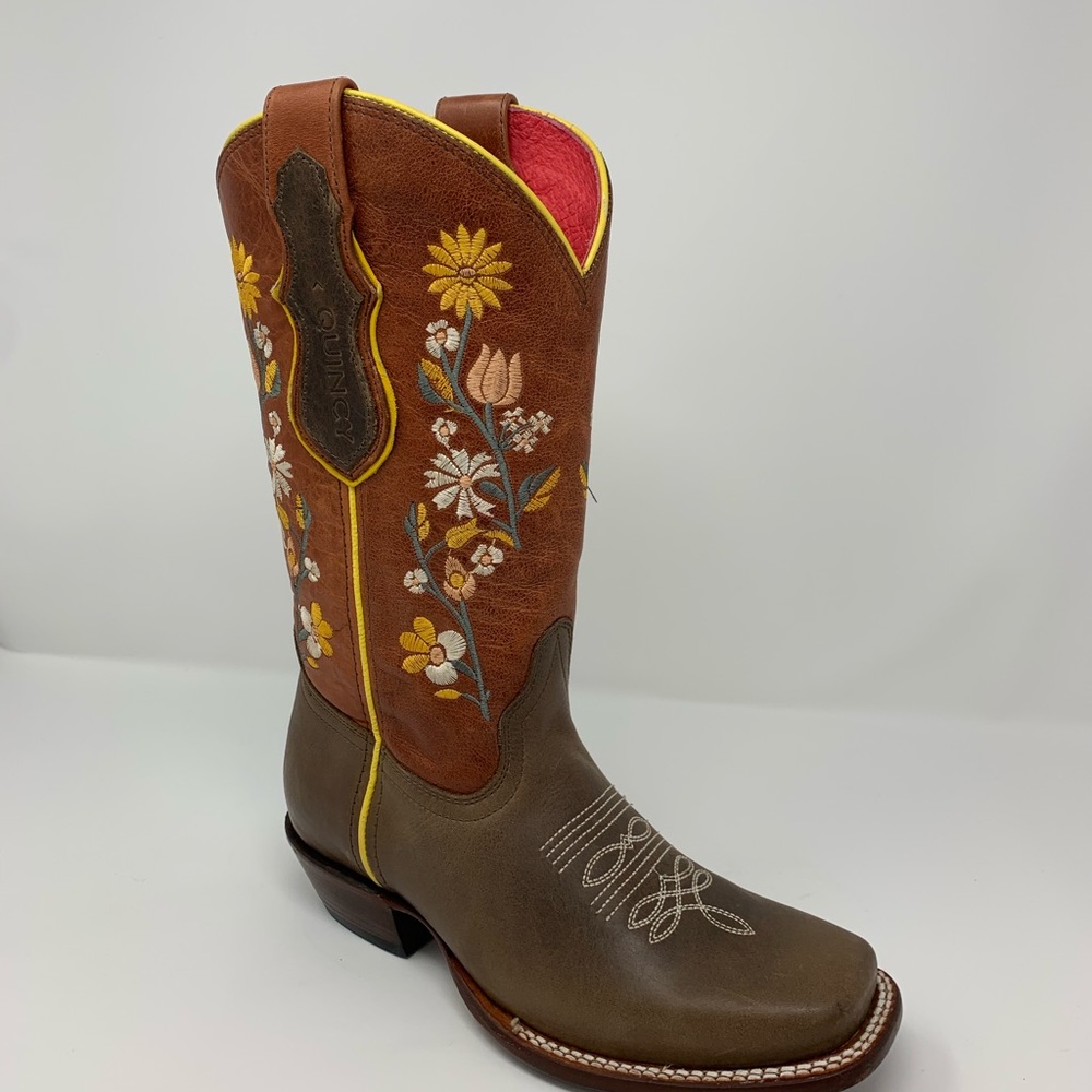 Women cowboy boots